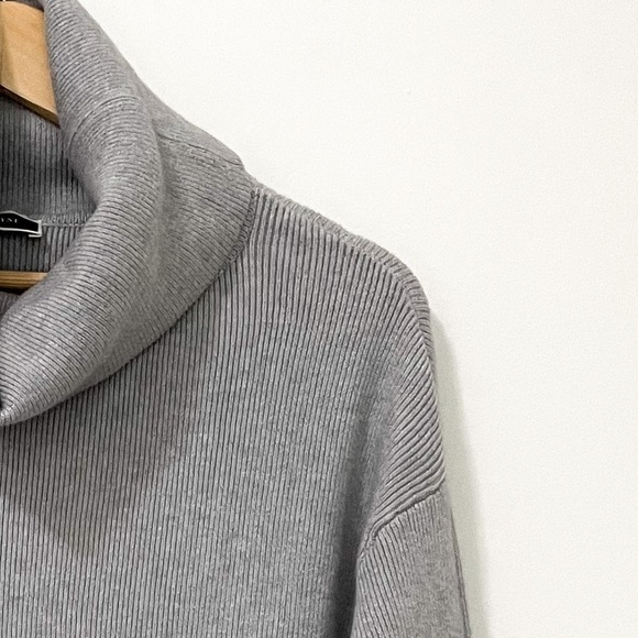 37.Melanie Lyne Luxe Knit Cowl neck Sweater. Grey. - Picture 4 of 13